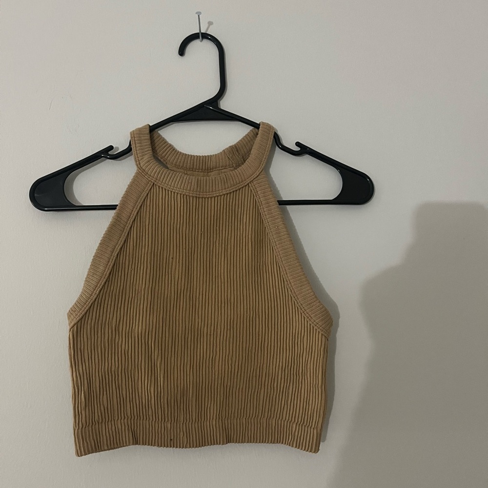 Aerie top